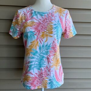 •Talbots• Leafy Patterned Short Sleeved Tee Shirt - Size Medium
